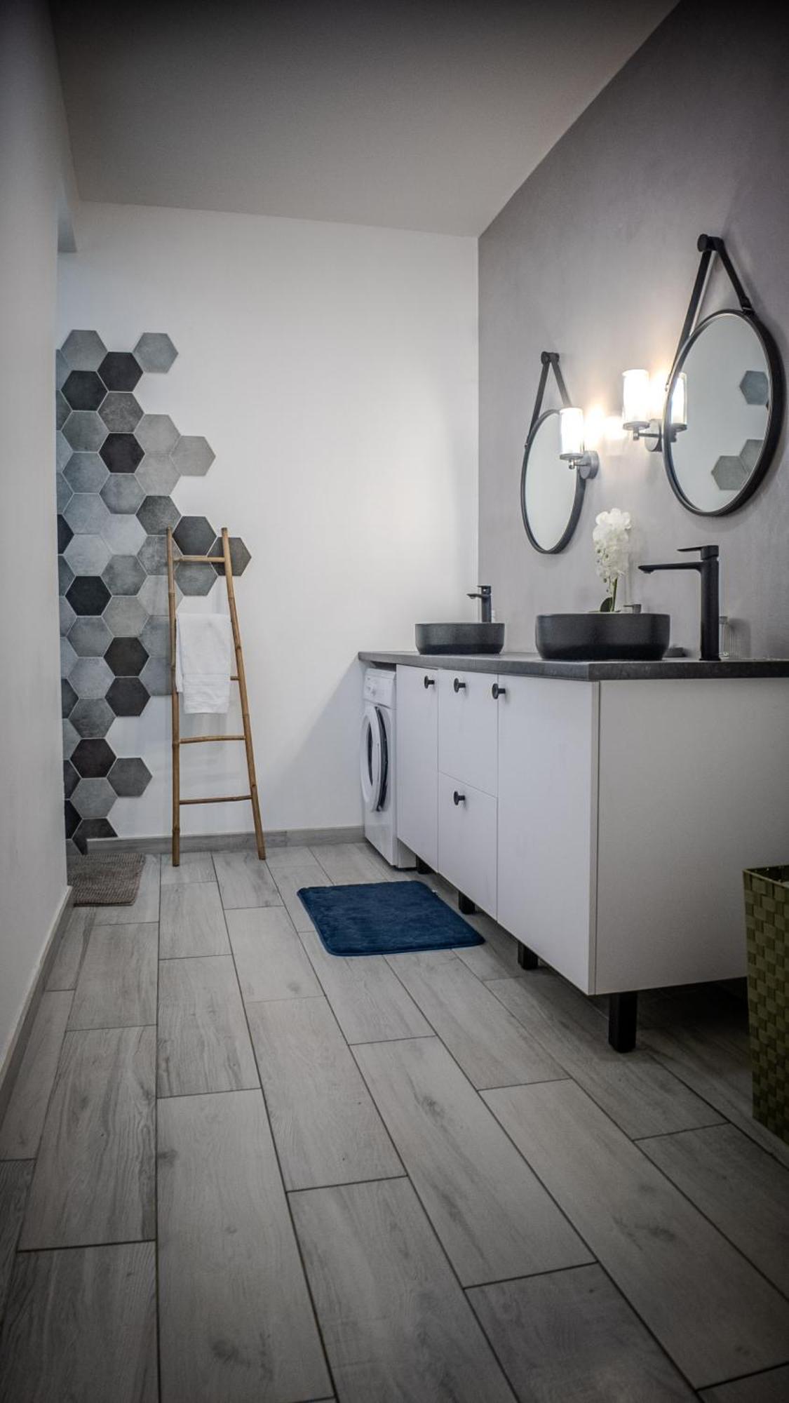 Les 3 Sables, Capucin Apartment L'Etang-Sale Ngoại thất bức ảnh